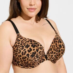 Torrid Perfect T-Shirt Front-Close Bra 50C